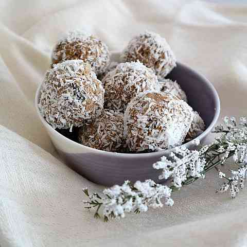 Cake vs Scales Coconut and Lemon Bliss Balls Recipe