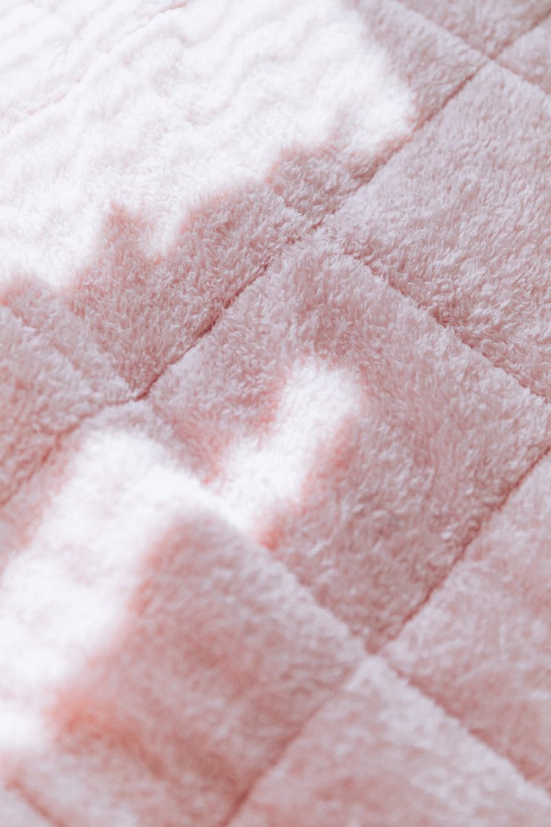 Weighted Blanket Review & Benefits For Sleep keep it simpElle