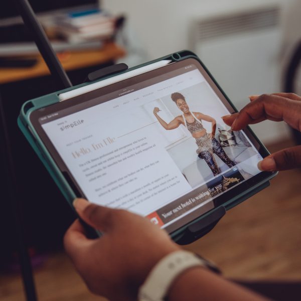 5 Ways To Use Your HoverBar Tower iPad Stand