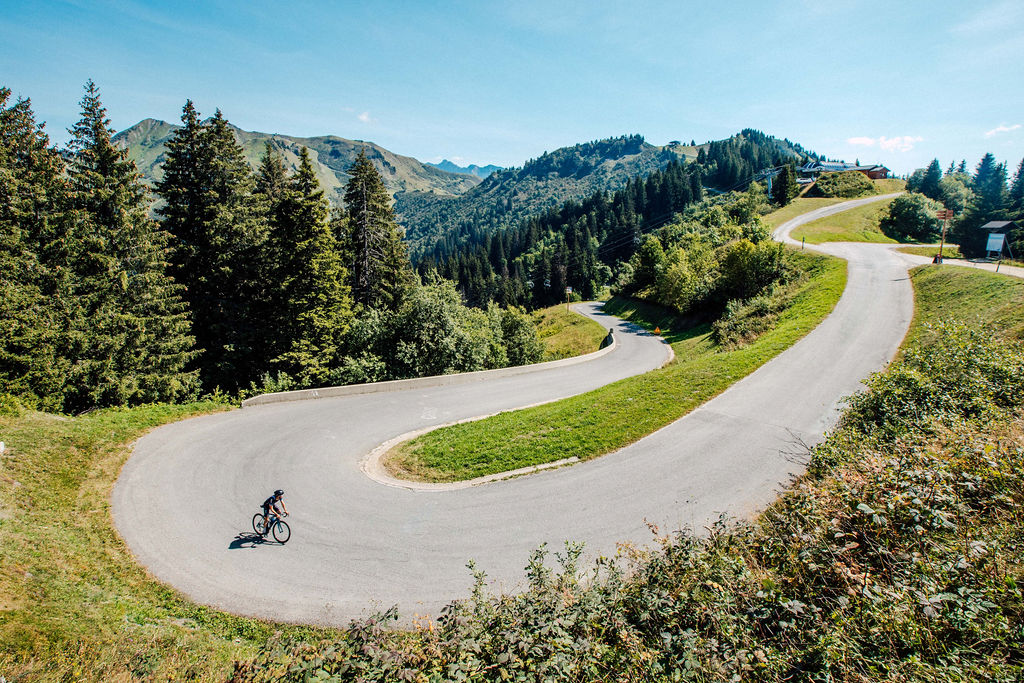 Your Guide To Cycling in Morzine, French Alps