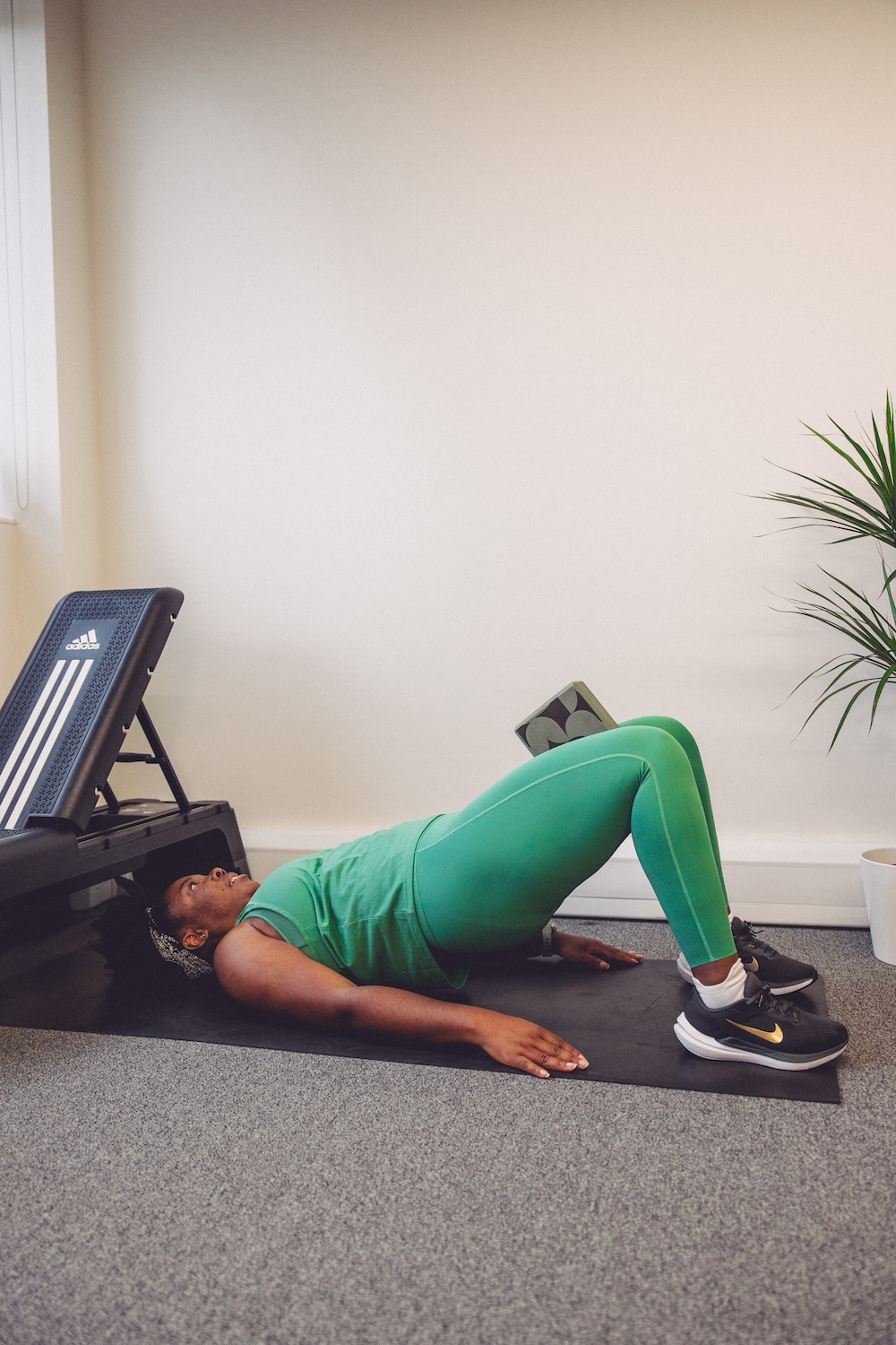 How To Do Supine Adductor Squeezes